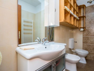 Apartment Two bedroom apartment with balcony Njivice, Krk A-20547-a - Outdoor photo 15