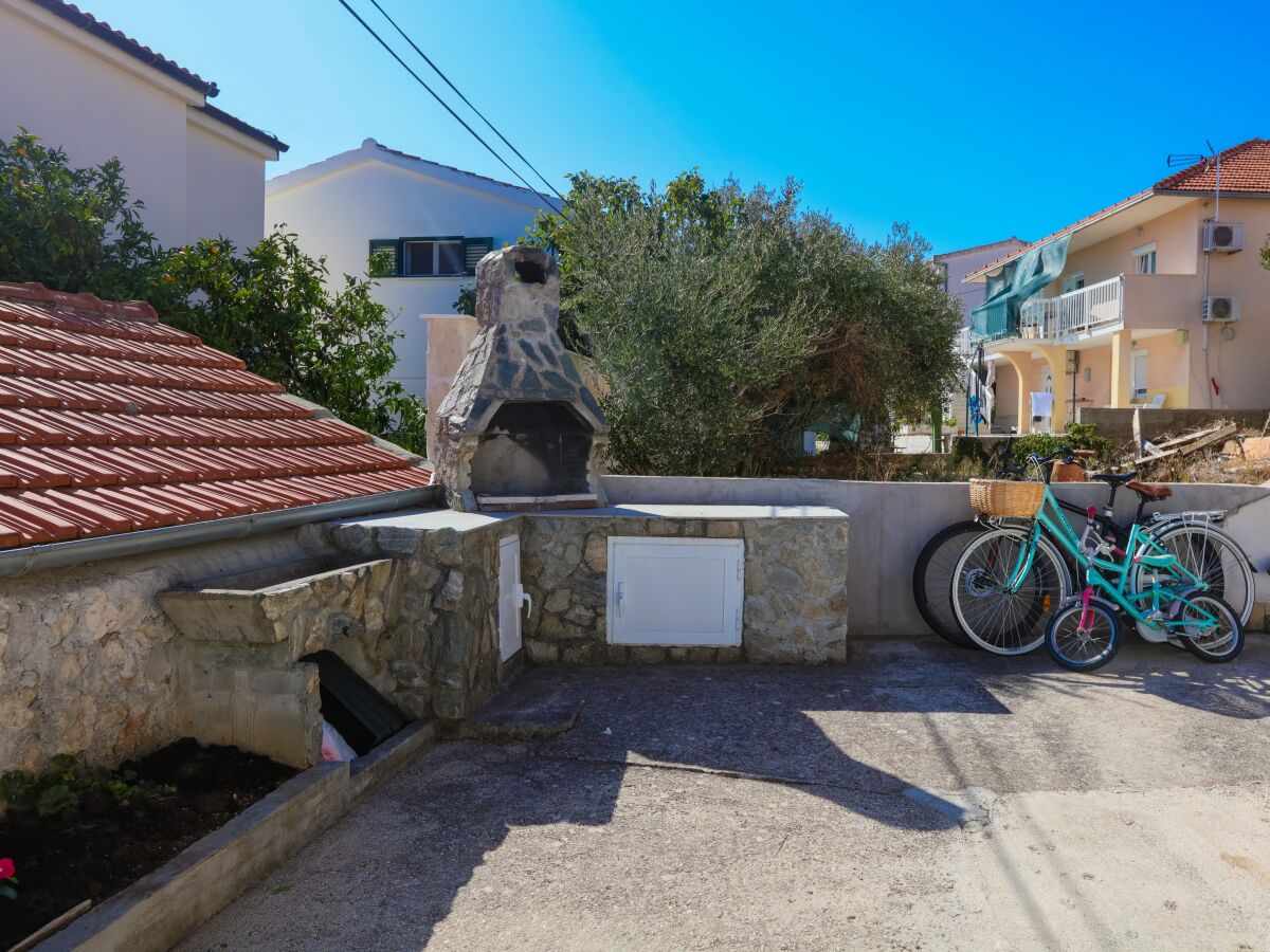 Apartment Two bedroom apartment with terrace and sea view Rogoznica A-24889-a - Outdoor photo 4