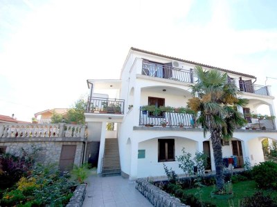 Apartment Three bedroom apartment with terrace and sea view Njivice, Krk A-21859-a - Outdoor photo 2