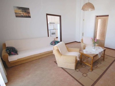 Apartment Three bedroom apartment with terrace and sea view Njivice, Krk A-21859-a - Outdoor photo 5