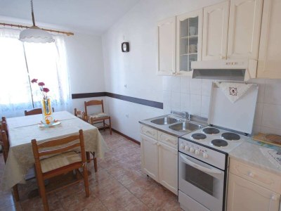 Apartment Three bedroom apartment with terrace and sea view Njivice, Krk A-21859-a - Outdoor photo 8