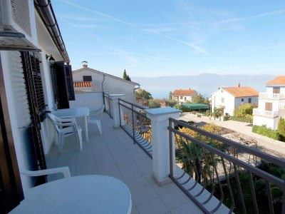 Apartment Three bedroom apartment with terrace and sea view Njivice, Krk A-21859-a - Outdoor photo 16