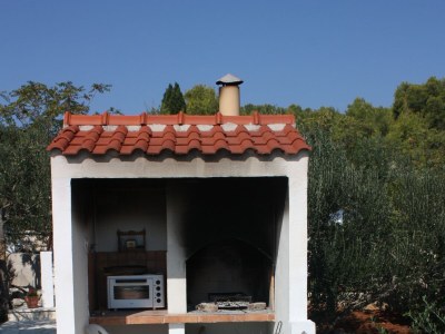 Apartment Two bedroom apartment with balcony and sea view Maslinica, Šolta A-5184-a - Outdoor photo 9