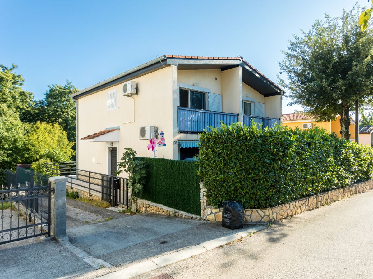 Apartment One bedroom apartment with balcony Njivice, Krk A-20504-a - Outdoor photo 2