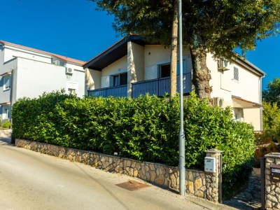 Apartment One bedroom apartment with balcony Njivice, Krk A-20504-a - Outdoor photo 4