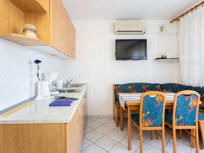 Apartment One bedroom apartment with balcony Njivice, Krk A-20504-a - Outdoor photo 10