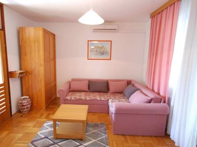 Apartment One bedroom apartment with terrace Njivice, Krk A-21866-a - Outdoor photo 7