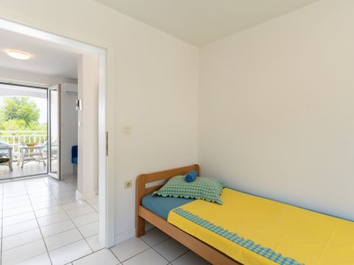 Apartment Two bedroom apartment with terrace and sea view Vidalići, Pag A-9393-a - Outdoor photo 14