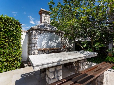 Apartment Studio flat with balcony and sea view Njivice, Krk AS-20505-a - Outdoor photo 2