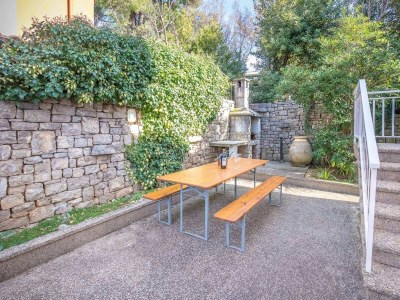 Apartment One bedroom apartment with terrace Njivice, Krk A-21868-a - Outdoor photo 4