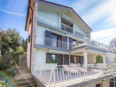 Apartment Two bedroom apartment with terrace and sea view Njivice, Krk A-21868-b in Njivice - Apartment