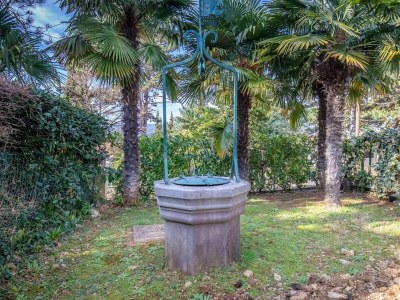 Apartment Two bedroom apartment with terrace and sea view Njivice, Krk A-21868-b - Outdoor photo 5