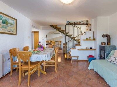 Apartment Two bedroom apartment with terrace and sea view Njivice, Krk A-21868-b - Outdoor photo 9