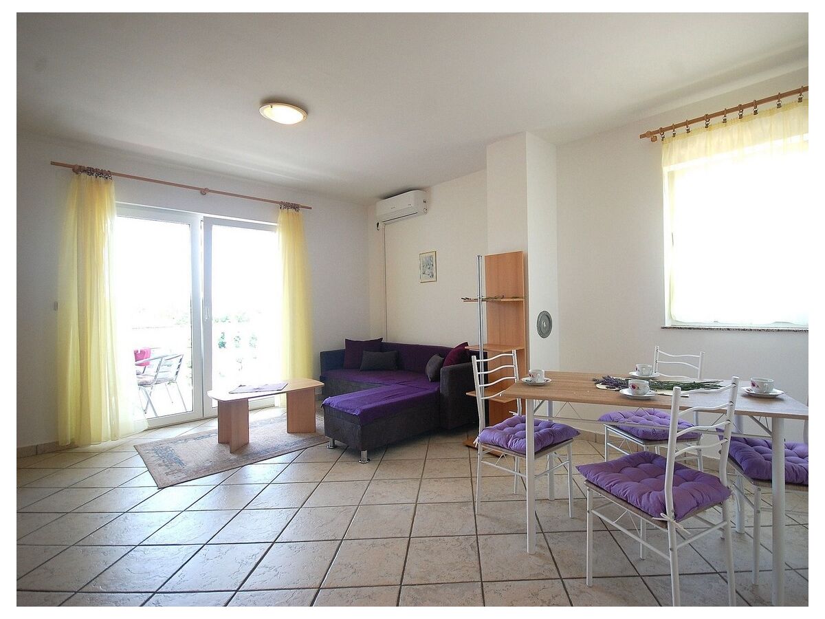 Apartment One bedroom apartment with balcony and sea view Kremenići, Krk A-22269-a - Outdoor photo 3