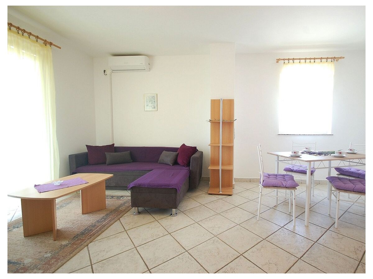 Apartment One bedroom apartment with balcony and sea view Kremenići, Krk A-22269-a - Outdoor photo 5