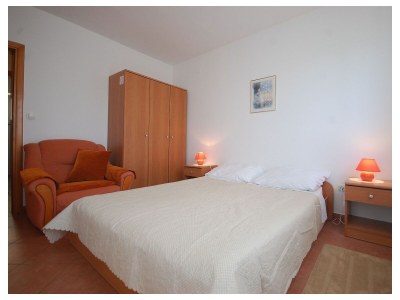 Apartment One bedroom apartment with balcony and sea view Kremenići, Krk A-22269-a - Outdoor photo 9