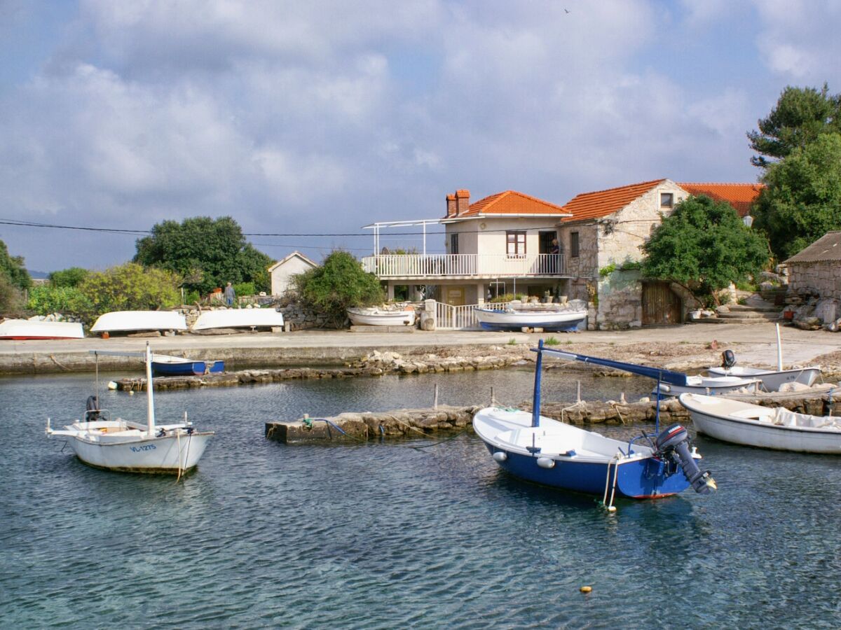 Apartment Two bedroom apartment near beach Prižba, Korčula A-4479-a - Outdoor photo 3
