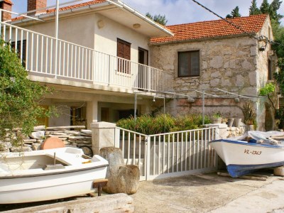 Apartment Two bedroom apartment near beach Prižba, Korčula A-4479-a - Outdoor photo 9