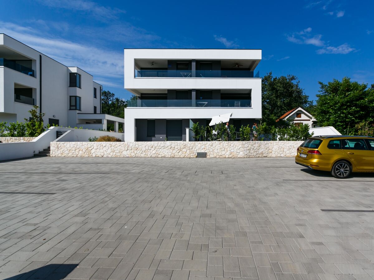 Apartment Two bedroom apartment with terrace Vantačići, Krk A-20707-a