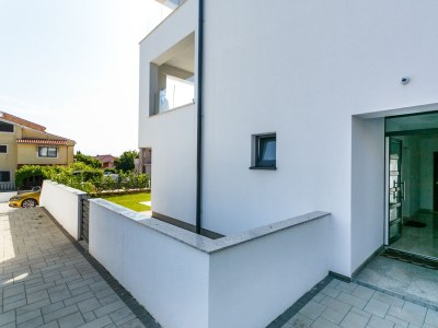 Apartment Two bedroom apartment with terrace Vantačići, Krk A-20707-a - Outdoor photo 2