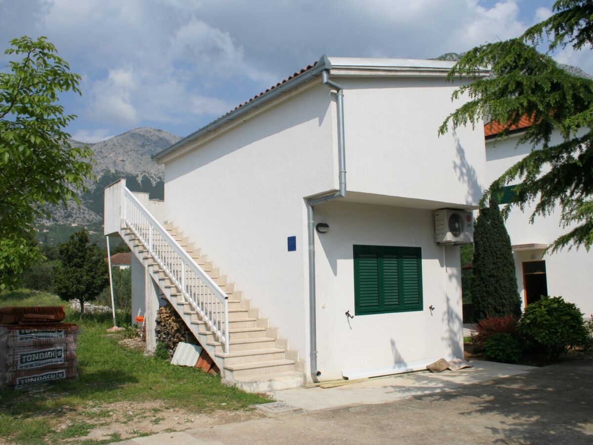 Apartment Studio flat with terrace Zaostrog, Makarska AS-2663-a