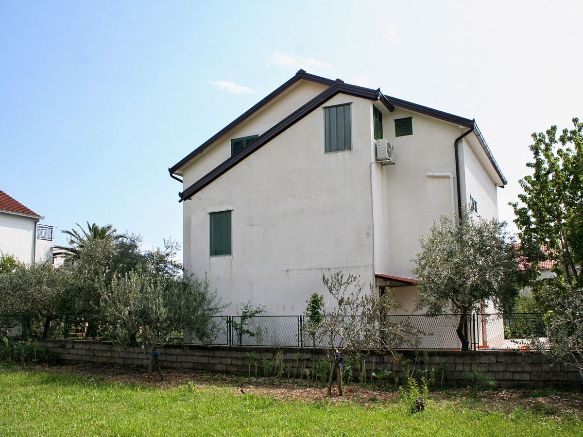 Apartment One bedroom apartment with balcony Zaostrog, Makarska A-2661-a - Outdoor photo 2