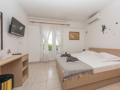 Apartment Studio flat with terrace and sea view Brela, Makarska AS-20186-a - Outdoor photo 18