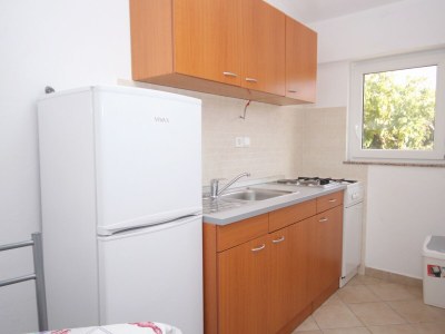 Apartment Two bedroom apartment near beach Kustići, Pag A-6376-j - Outdoor photo 11