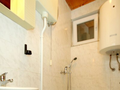 Apartment Two bedroom apartment near beach Kustići, Pag A-6376-j - Outdoor photo 16