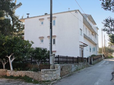 Apartment One bedroom apartment with balcony and sea view Slatine, Čiovo A-5999-a - Outdoor photo 3