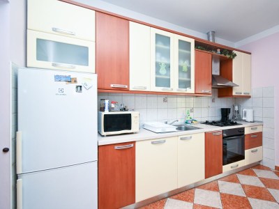 Apartment Two bedroom apartment with terrace and sea view Bibinje, Zadar A-18066-a - Outdoor photo 9