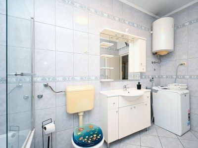 Apartment Two bedroom apartment with terrace Bibinje, Zadar A-18066-b - Outdoor photo 15