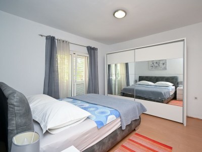 Apartment Two bedroom apartment with terrace Bibinje, Zadar A-18066-b - Outdoor photo 26