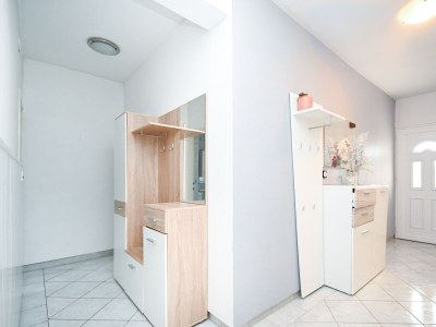 Apartment Two bedroom apartment with terrace Bibinje, Zadar A-18066-b - Outdoor photo 29