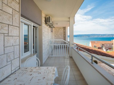 Apartment One bedroom apartment with balcony and sea view Duće, Omiš A-18155-a - Outdoor photo 15