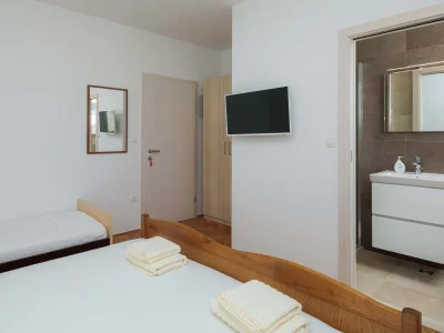 Apartment Two bedroom apartment with terrace and sea view Duće, Omiš A-18155-b - Outdoor photo 9