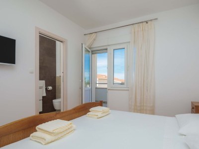 Apartment Two bedroom apartment with terrace and sea view Duće, Omiš A-18155-b - Outdoor photo 10