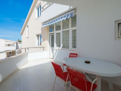 Apartment Two bedroom apartment with terrace and sea view Duće, Omiš A-18155-d - Outdoor photo 15