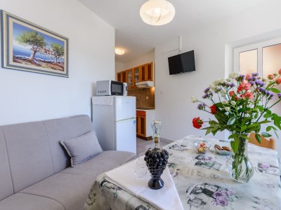 Apartment One bedroom apartment with air-conditioning Sumartin, Brač A-2952-a - Outdoor photo 12