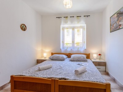 Apartment One bedroom apartment with air-conditioning Sumartin, Brač A-2952-a - Outdoor photo 15