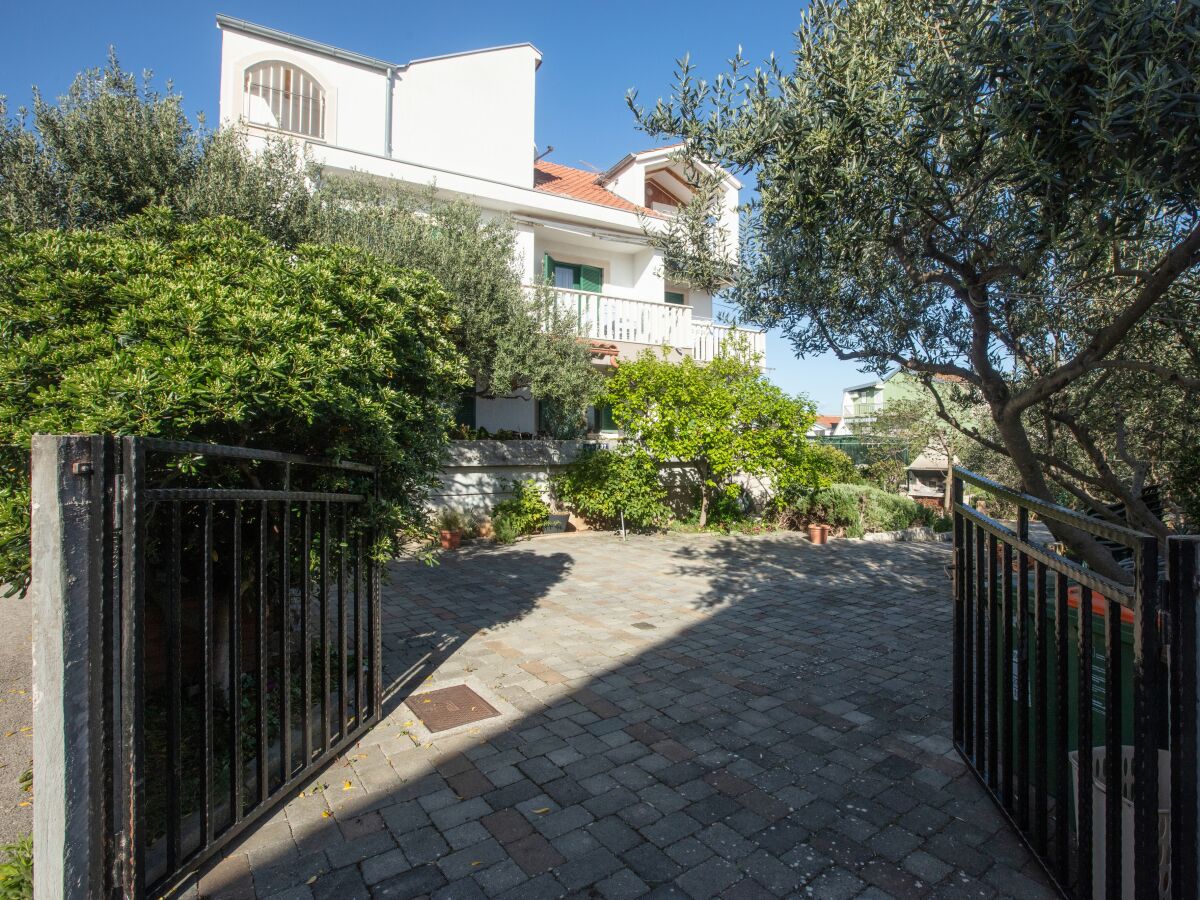 Apartment One bedroom apartment with balcony Pirovac, Šibenik A-22567-a - Outdoor photo 3