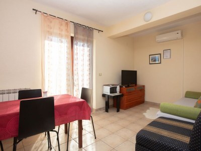 Apartment One bedroom apartment with balcony Pirovac, Šibenik A-22567-a - Outdoor photo 18