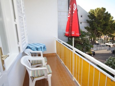 Holiday room with balcony Makarska S-6778-a in Makarska - Holiday room