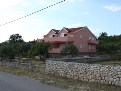 Apartment Two bedroom apartment with terrace and sea view Maslenica, Novigrad A-6573-b - Outdoor photo 3