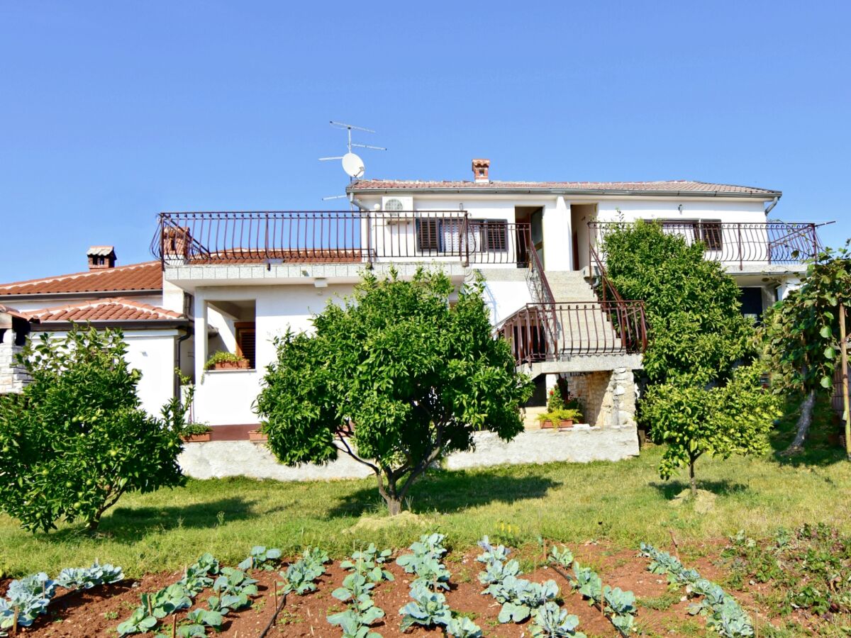 Holiday room with terrace and sea view Zambratija, Umag S-22512-a - Outdoor photo 3