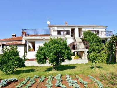 Holiday room with terrace and sea view Zambratija, Umag S-22512-a - Outdoor photo 3