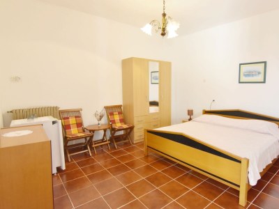 Holiday room with terrace and sea view Zambratija, Umag S-22512-a - Outdoor photo 9