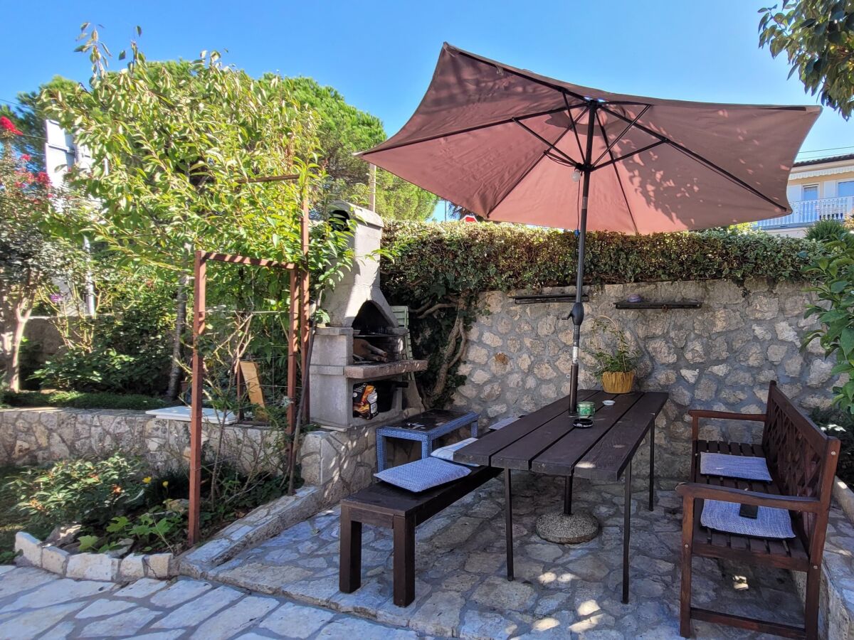 Apartment One bedroom apartment with balcony Malinska, Krk A-20405-a