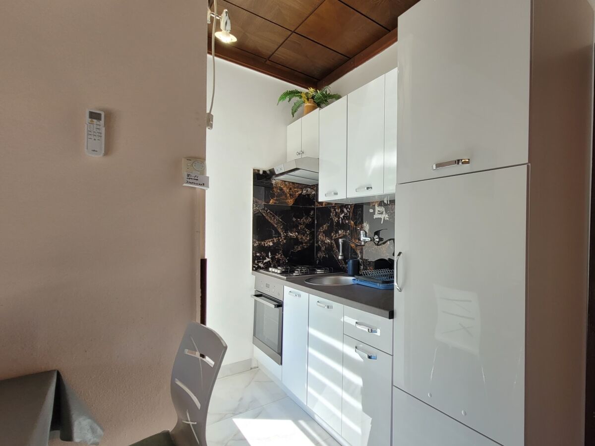 Apartment One bedroom apartment with balcony Malinska, Krk A-20405-a - Outdoor photo 4