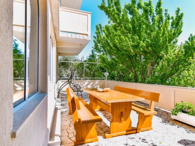 Apartment One bedroom apartment with balcony and sea view Supetarska Draga - Donja, Rab A-2013-d - Outdoor photo 8